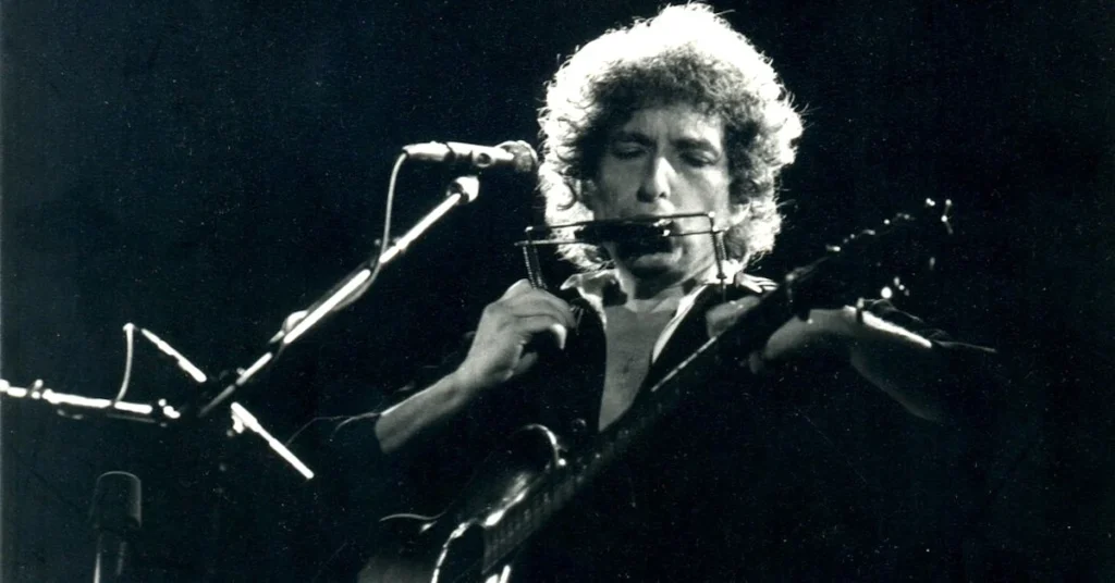 Early Life of Bob Dylan: From Minnesota to New York